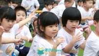 幼儿园小朋友课间玩耍视频素材